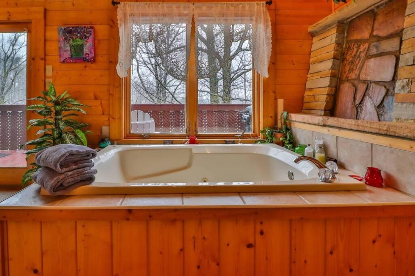 Romantic, Honeymoon Cabin In The Smokies! Gatlinburg Exterior foto