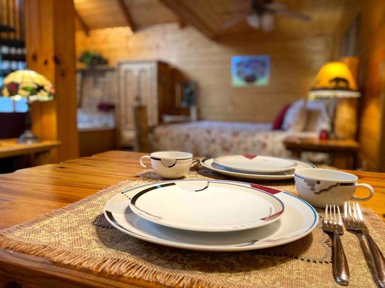 Romantic, Honeymoon Cabin In The Smokies! Gatlinburg Exterior foto